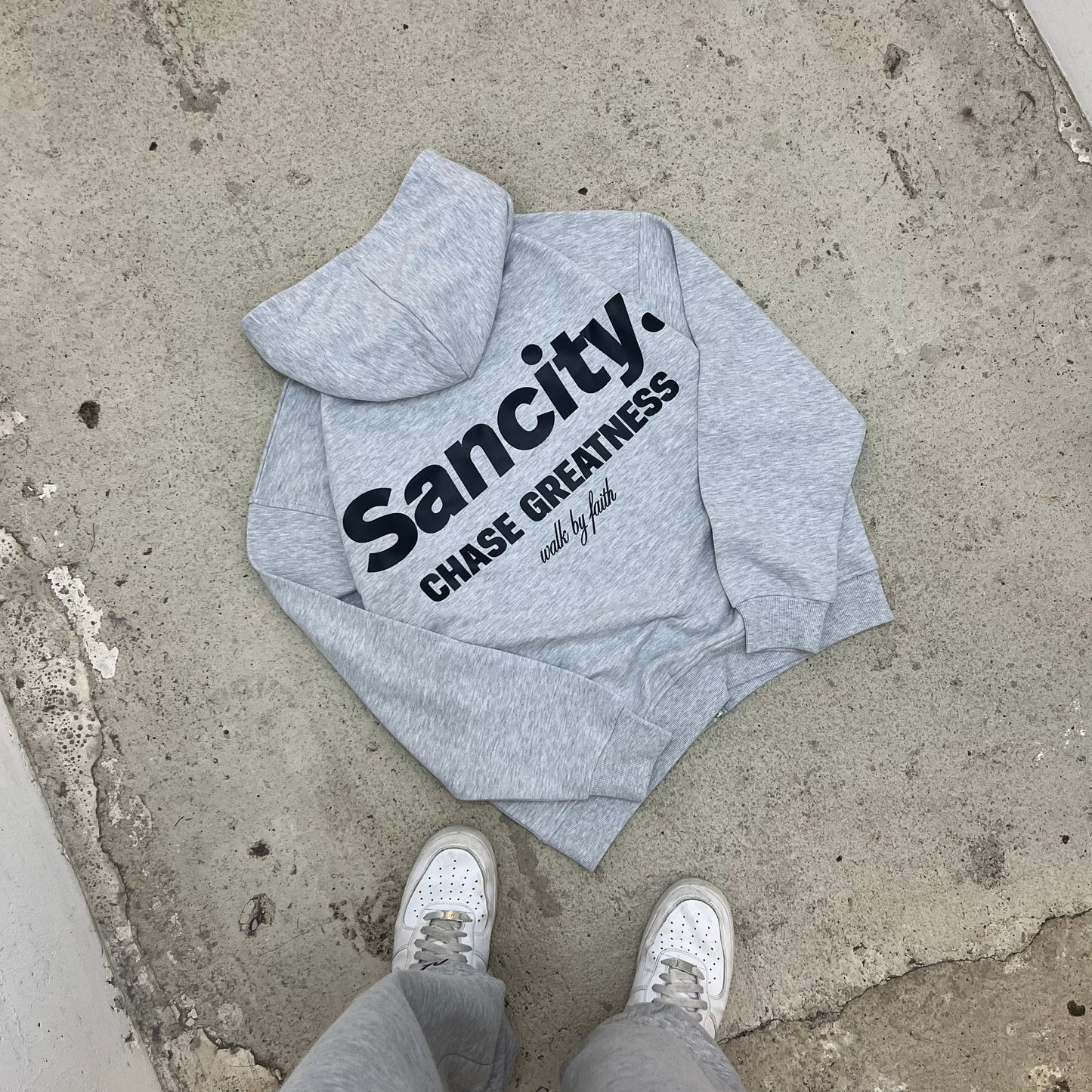 chase greatness zipper grey.