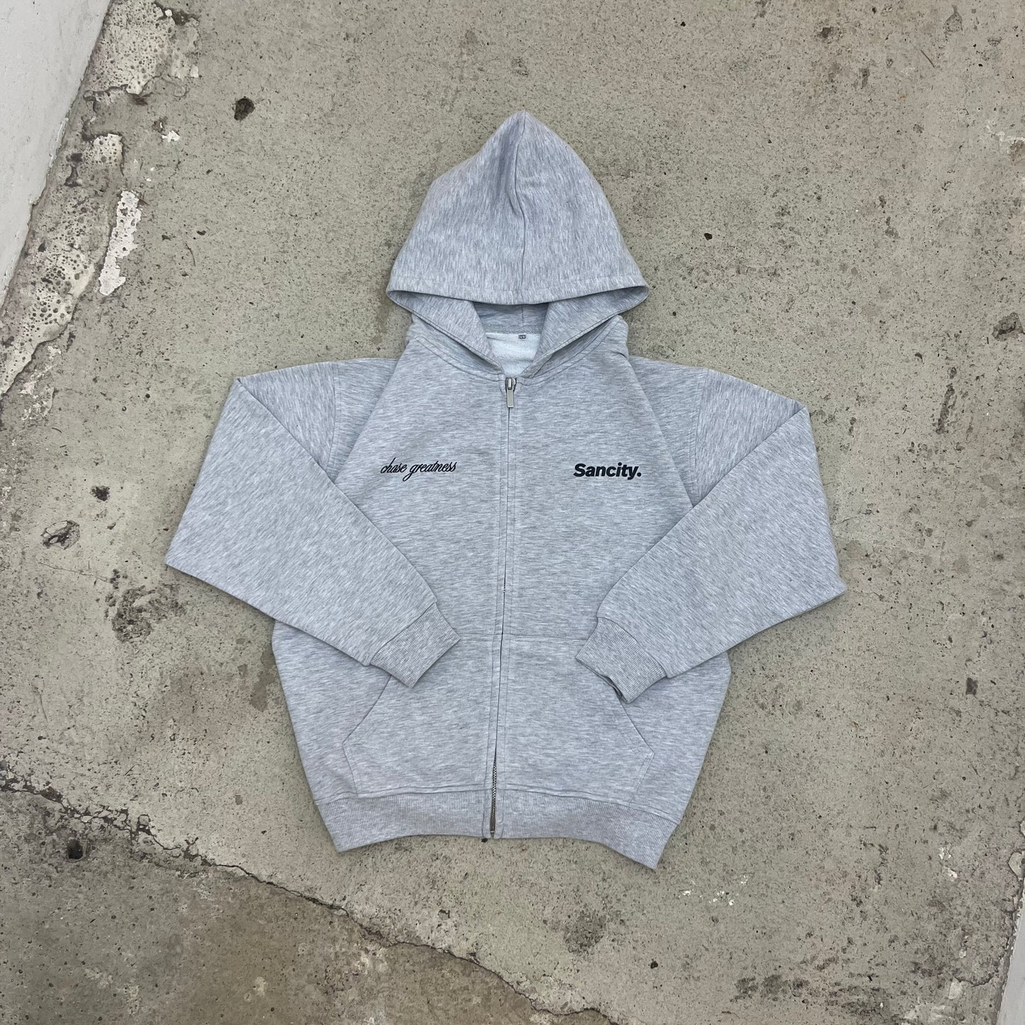 chase greatness zipper grey.