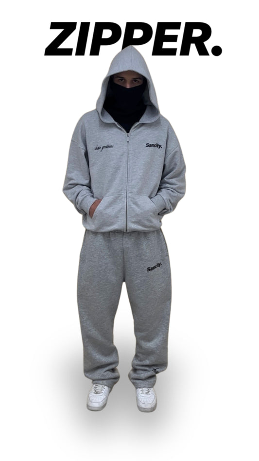 chase greatness zipper grey.